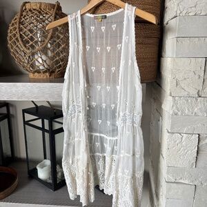 Vintage looking lacy vest, great for layering